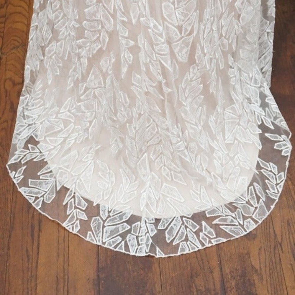 🆕TADASHI SHOJI Lace Leaf Mermaid Applique Tulle - Picture 5 of 7
